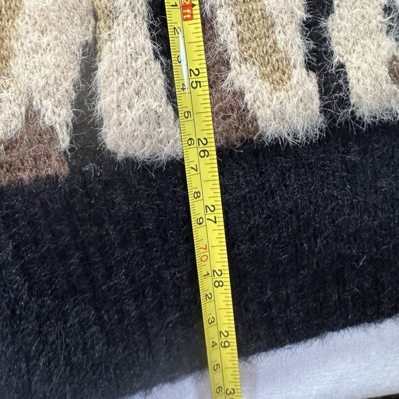 On Blue oversized cardigan sweater Womens M Abstract Animal Print - Picture 5 of 10